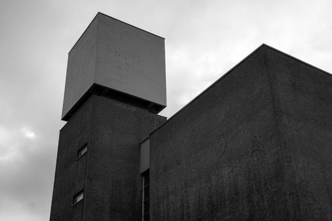 Wolfgang Merkel|Brutalismus Berlin Architektur Steglitz Tierversuche brutalism architecture bunker animal testing Maria Regina Martyrum