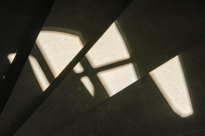 Wolfgang Merkel | Licht und Schatten Kontrast Kirchen Fenster Treppen | light and shadow churches contrast