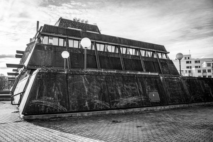 Wolfgang Merkel|Brutalismus Berlin Architektur Steglitz Tierversuche brutalism architecture bunker animal testing